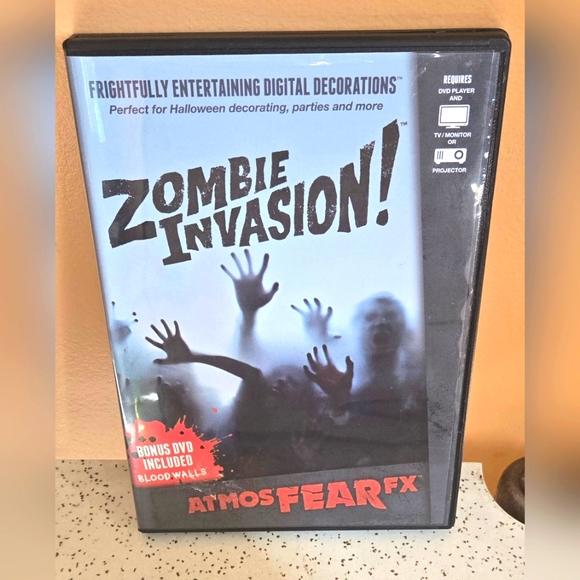 Zombie Invasion! Digital Decoration DVD for Halloween - Picture 1 of 6
